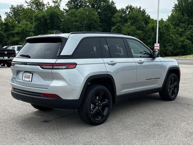 2025 Jeep Grand Cherokee GRAND CHEROKEE ALTITUDE 4X4