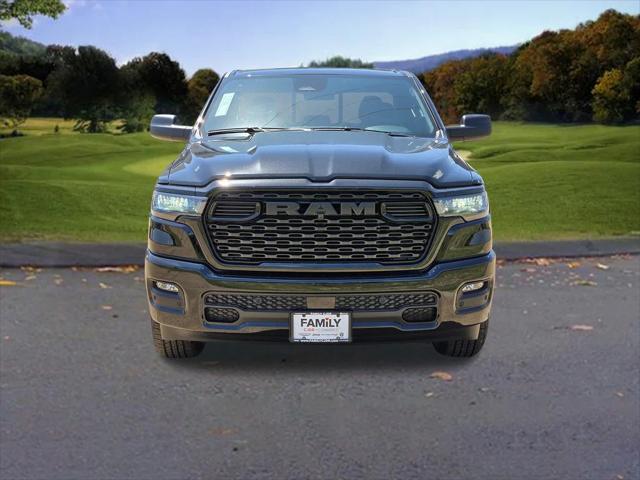 2025 RAM Ram 1500 RAM 1500 TRADESMAN QUAD CAB 4X2 64 BOX