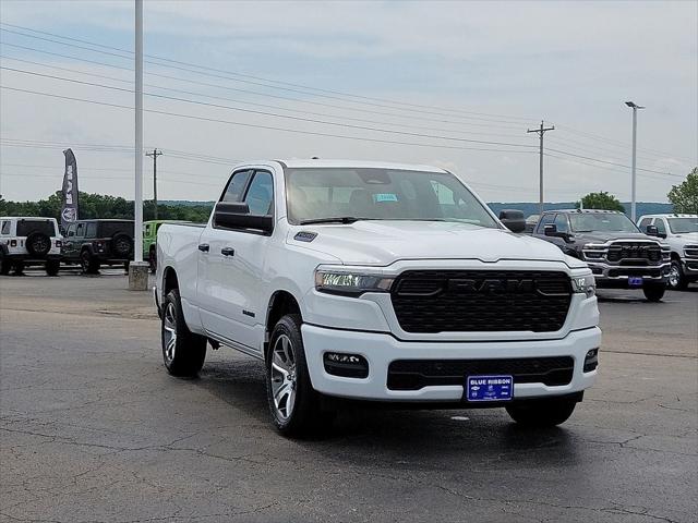 2025 RAM Ram 1500 RAM 1500 TRADESMAN QUAD CAB 4X4 64 BOX