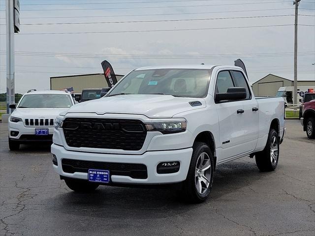 2025 RAM Ram 1500 RAM 1500 TRADESMAN QUAD CAB 4X4 64 BOX