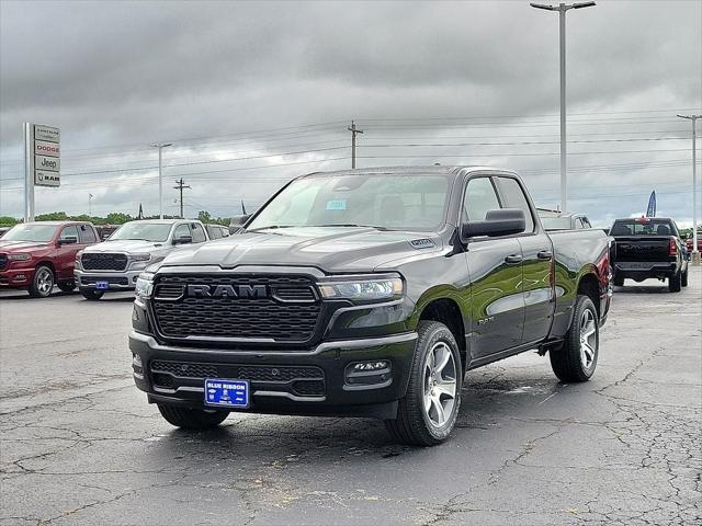 2025 RAM Ram 1500 RAM 1500 TRADESMAN QUAD CAB 4X4 64 BOX