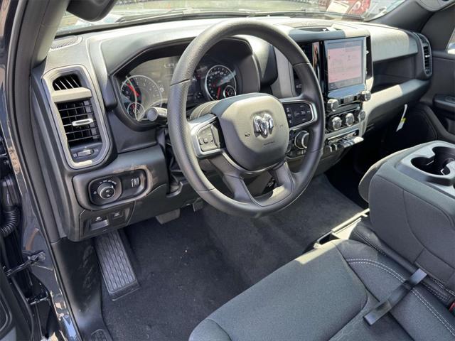 2025 RAM Ram 1500 RAM 1500 WARLOCK CREW CAB 4X4 57 BOX