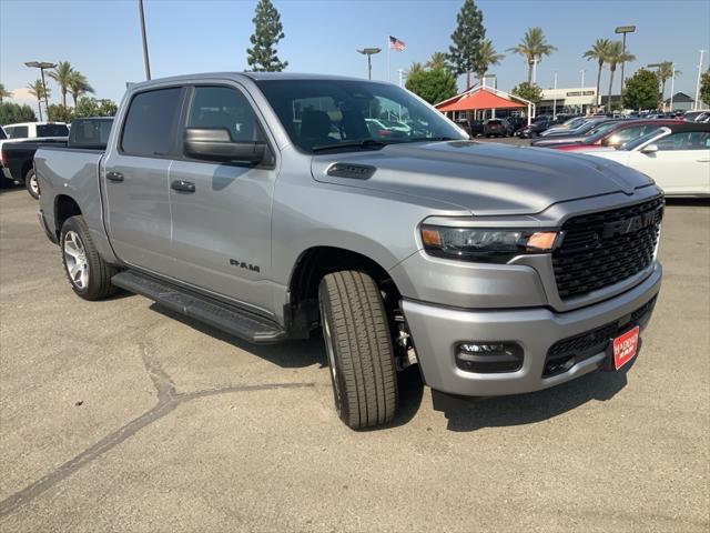 2025 RAM Ram 1500 RAM 1500 TRADESMAN CREW CAB 4X4 57 BOX