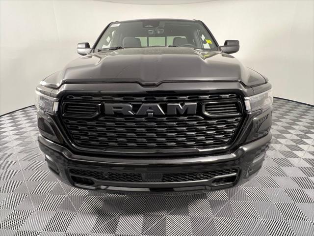 2025 RAM Ram 1500 RAM 1500 TRADESMAN QUAD CAB 4X2 64 BOX