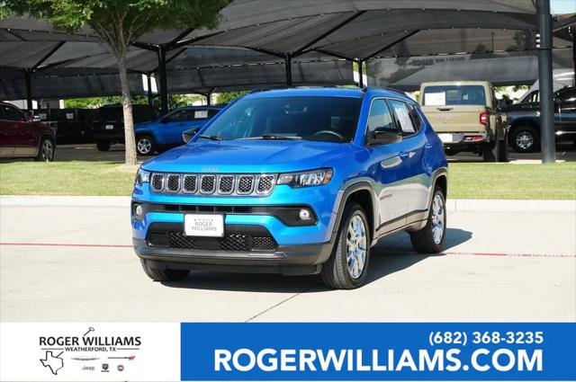 2023 Jeep Compass Latitude Lux FWD