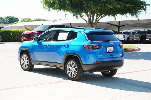 2023 Jeep Compass Latitude Lux FWD