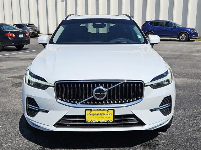 2022 Volvo XC60 B5 Momentum