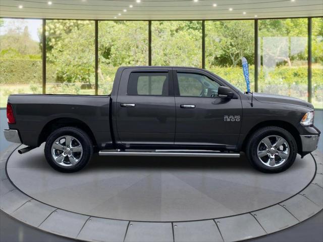 2018 RAM 1500 Big Horn Crew Cab 4x4 57 Box 2018 RAM 1500 Big Horn Crew Cab 4x4 57 Box