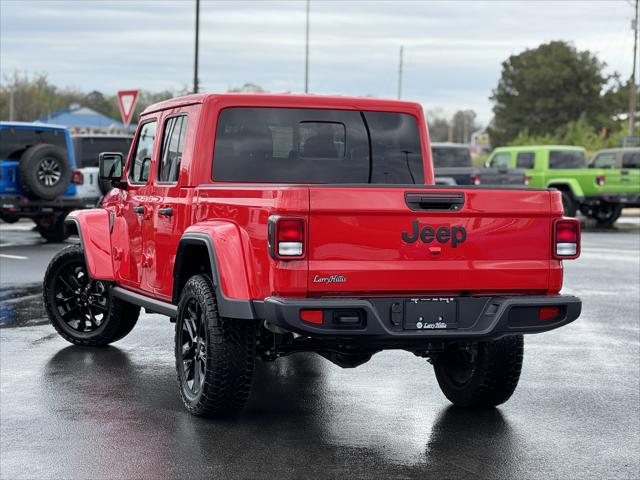 2025 Jeep Gladiator GLADIATOR NIGHTHAWK 4X4