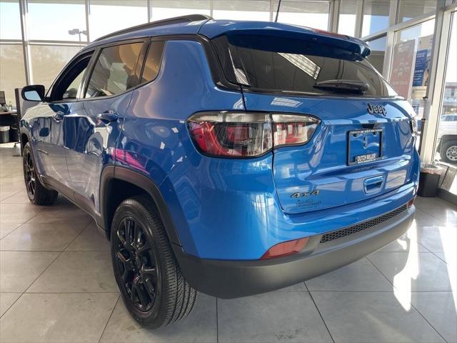 2025 Jeep Compass COMPASS LATITUDE 4X4