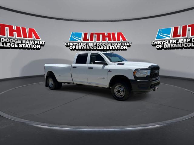 2022 RAM 3500 Tradesman Crew Cab 4x4 8 Box