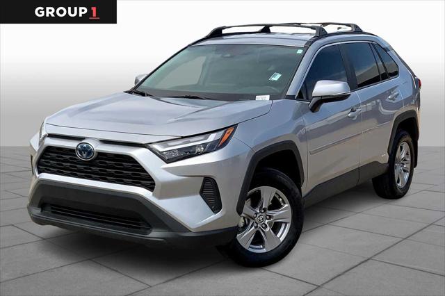 2022 Toyota RAV4 Hybrid XLE
