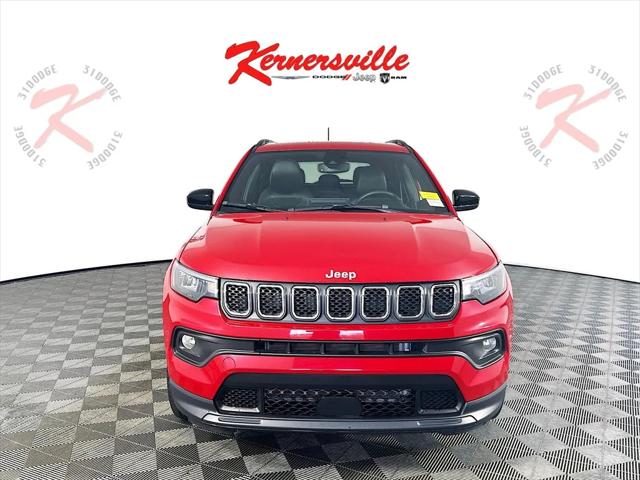 2023 Jeep Compass Latitude Lux FWD