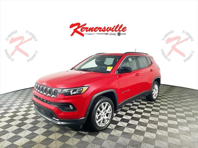 2023 Jeep Compass Latitude Lux FWD