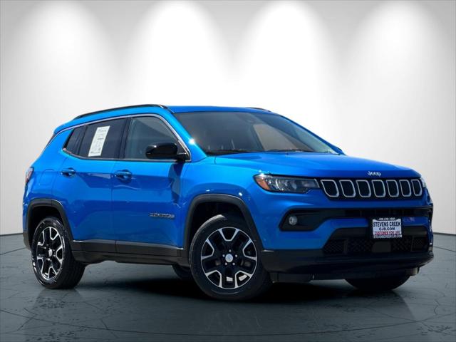 2022 Jeep Compass Latitude FWD