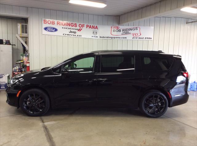 2024 Chrysler Pacifica Touring L AWD