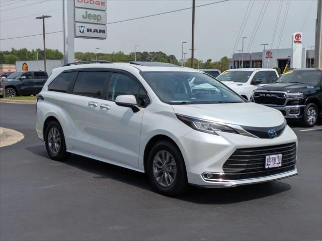2023 Toyota Sienna XLE