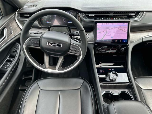 2025 Jeep Grand Cherokee L Limited 4x4