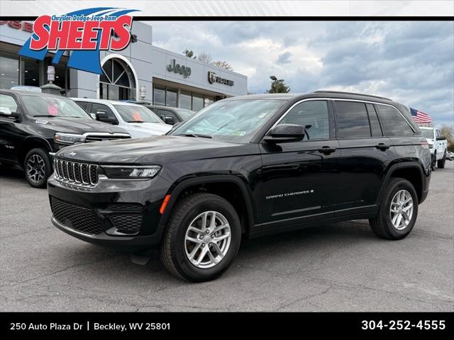 2025 Jeep Grand Cherokee GRAND CHEROKEE LAREDO X 4X4