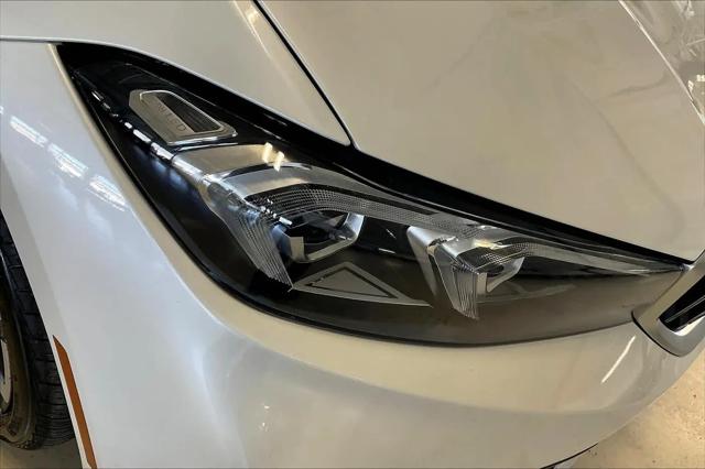 2025 BMW 3 Series 330i Sedan