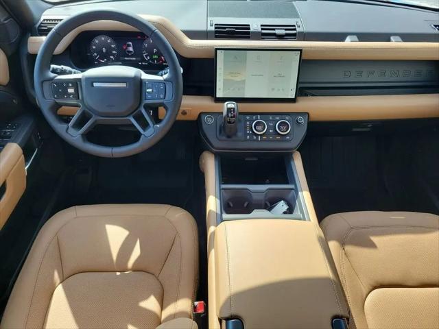 2025 Land Rover Defender 110 P300