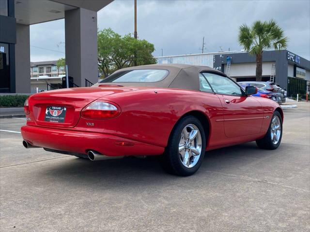1999 Jaguar XK8 Standard