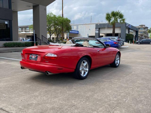 1999 Jaguar XK8 Standard