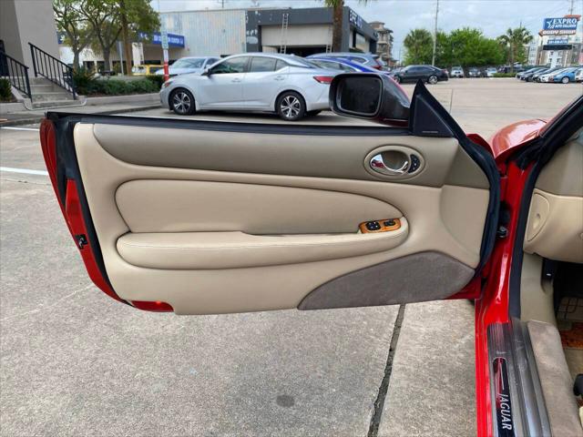 1999 Jaguar XK8 Standard