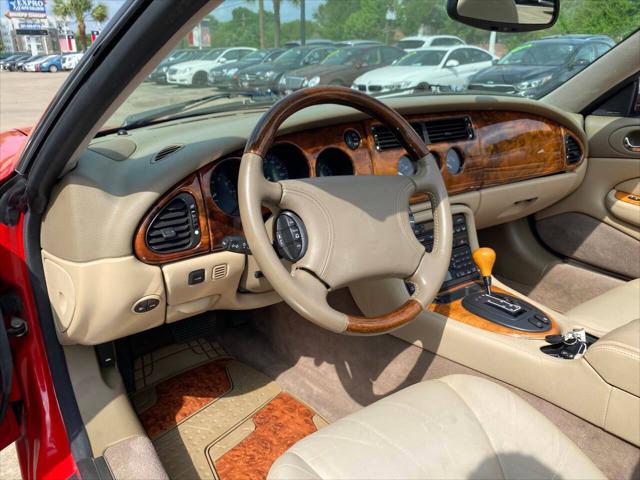 1999 Jaguar XK8 Standard
