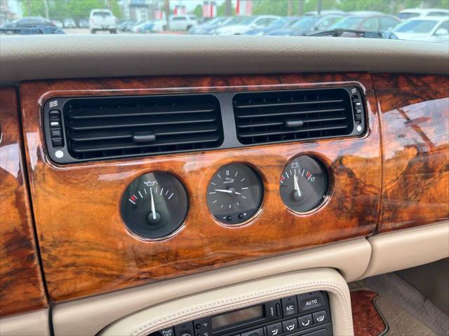1999 Jaguar XK8 Standard