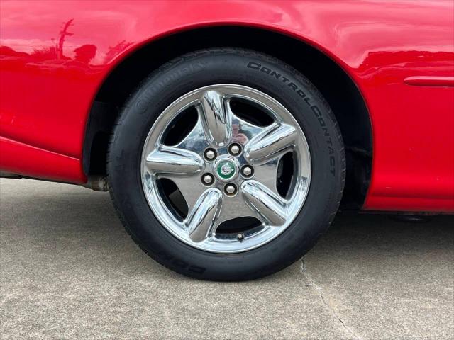 1999 Jaguar XK8 Standard