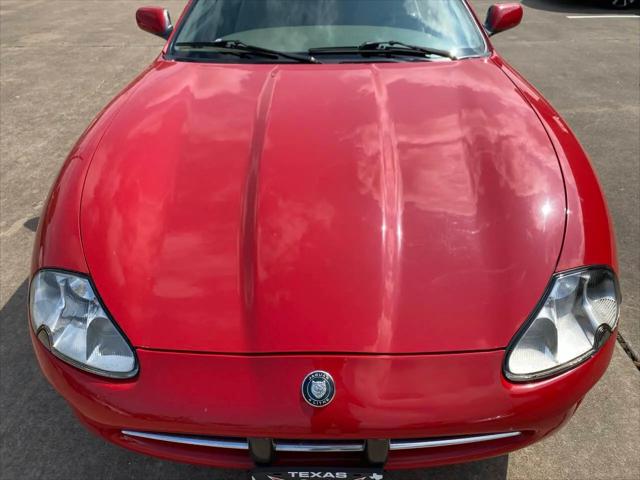 1999 Jaguar XK8 Standard