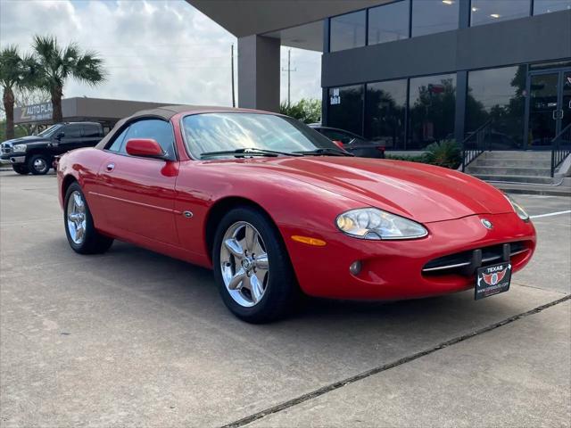 1999 Jaguar XK8 Standard
