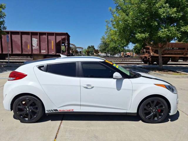 2017 Hyundai Veloster Base