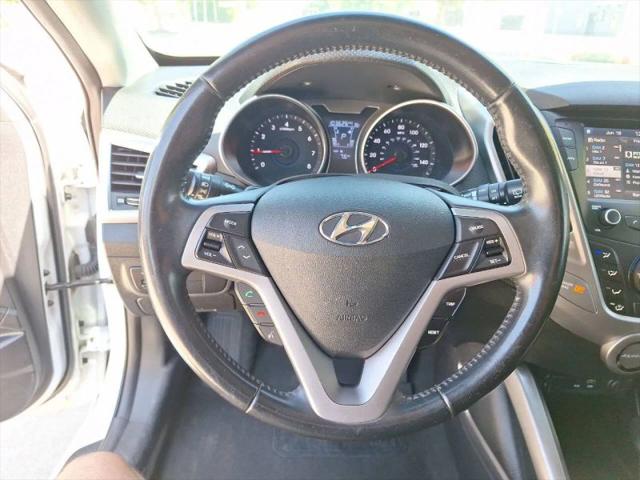 2017 Hyundai Veloster Base