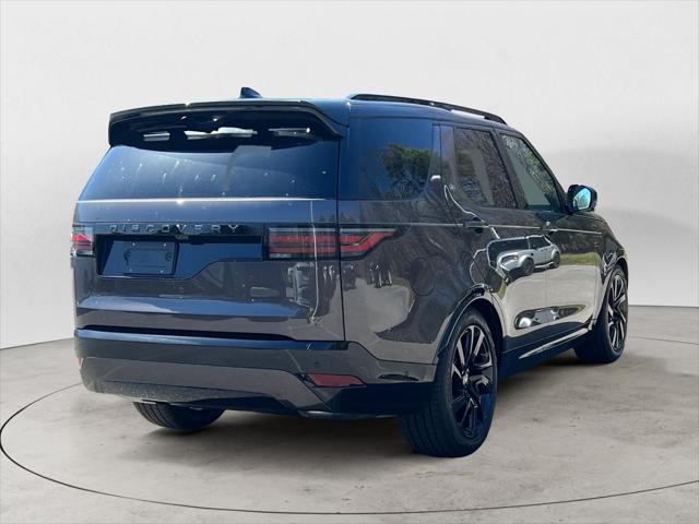 2025 Land Rover Discovery P300 Dynamic SE