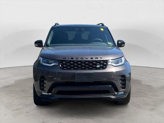 2025 Land Rover Discovery P300 Dynamic SE