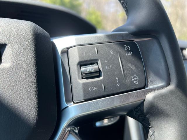2025 Land Rover Discovery P300 Dynamic SE