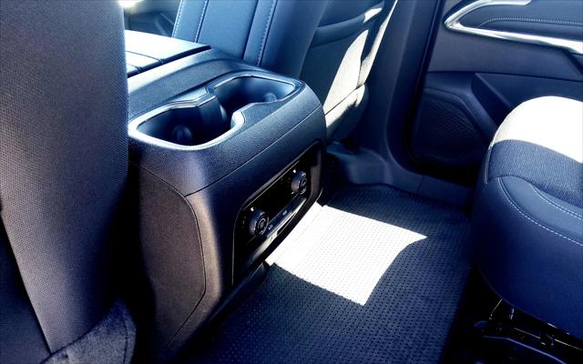 2025 Chevrolet Traverse FWD LT