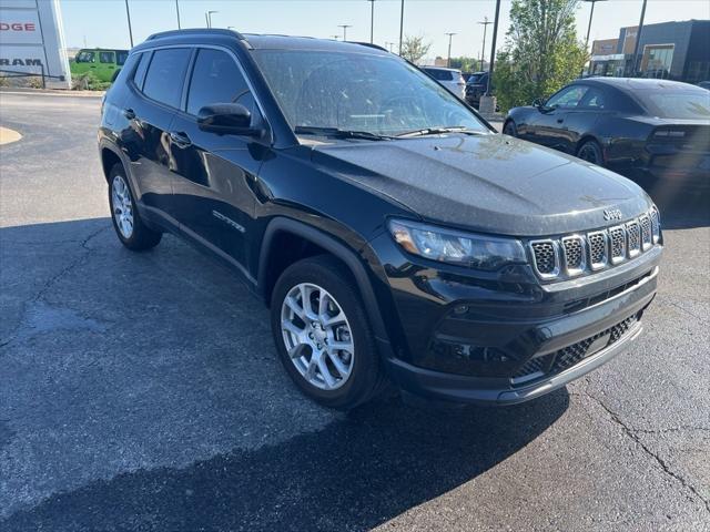 2023 Jeep Compass Latitude Lux FWD
