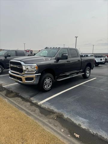 2022 RAM 2500 Tradesman Crew Cab 4x4 8 Box