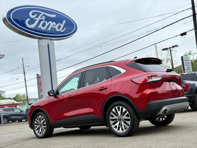 2022 Ford Escape Titanium