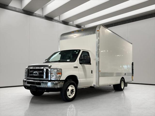 2019 Ford E-450 Cutaway Base