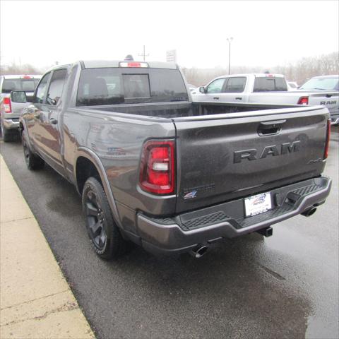 2025 RAM Ram 1500 RAM 1500 BIG HORN CREW CAB 4X4 64 BOX