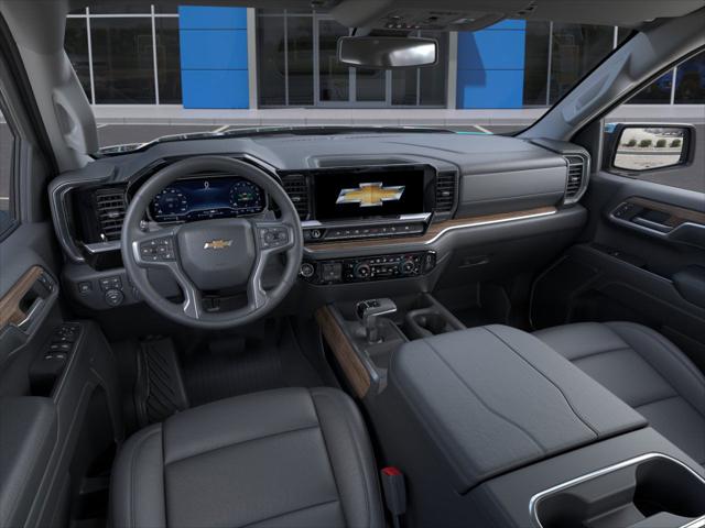 2025 Chevrolet Silverado 1500 4WD Crew Cab Standard Bed LT