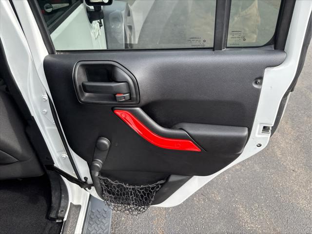 Used 2015 Jeep Wrangler Unlimited For Sale in Wilmington, OH