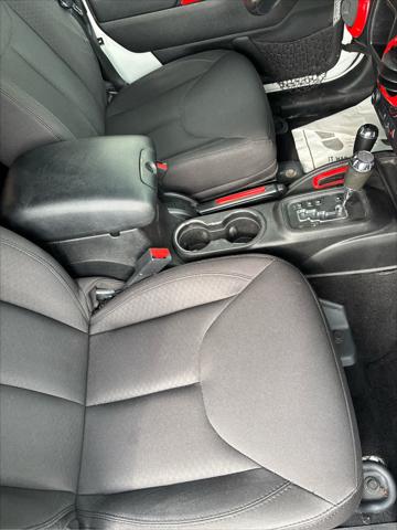 Used 2015 Jeep Wrangler Unlimited For Sale in Wilmington, OH