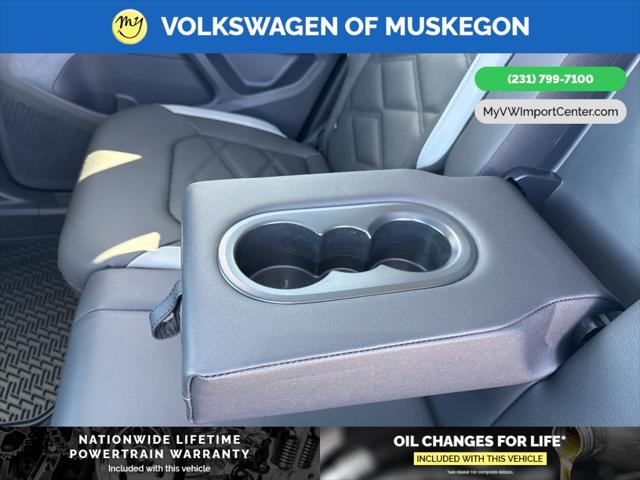 2025 Volkswagen Atlas 2.0T Peak Edition