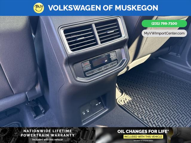 2025 Volkswagen Atlas 2.0T Peak Edition