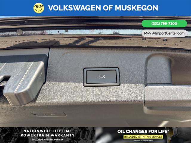 2025 Volkswagen Atlas 2.0T Peak Edition